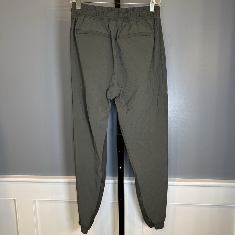 Athleta Textured Brooklyn Jogger Olive Green Pants Women Size 4 - Picture 9 of 11